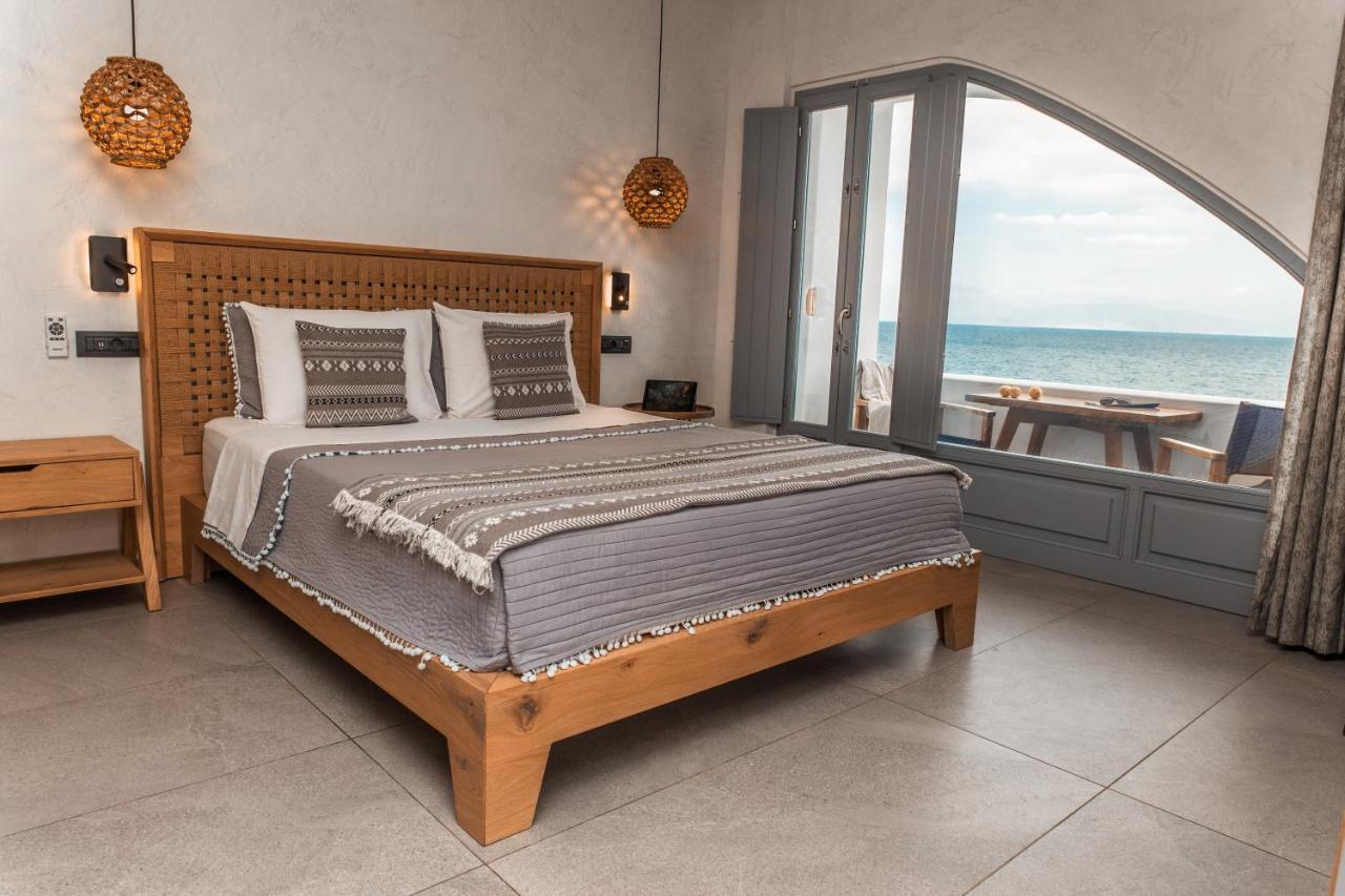Almyra Oia Suites ภายนอก รูปภาพ