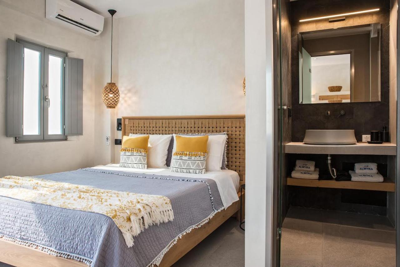 Almyra Oia Suites ภายนอก รูปภาพ