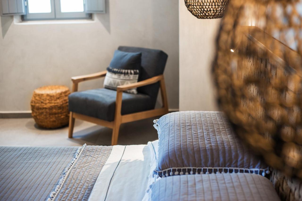 Almyra Oia Suites ภายนอก รูปภาพ