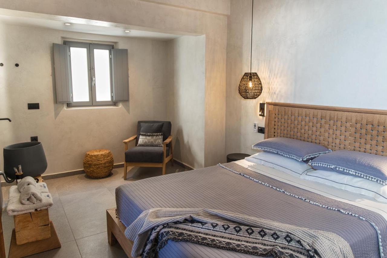 Almyra Oia Suites ภายนอก รูปภาพ