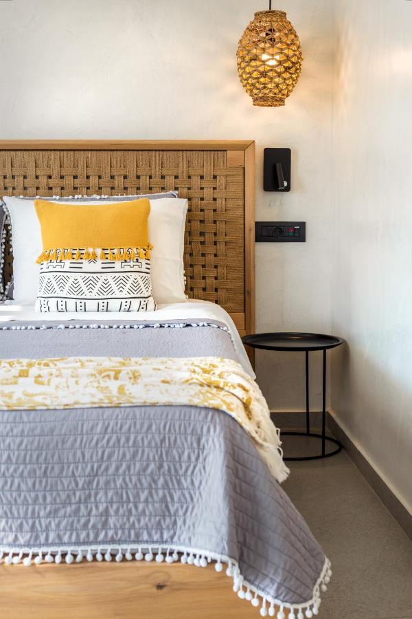 Almyra Oia Suites ภายนอก รูปภาพ