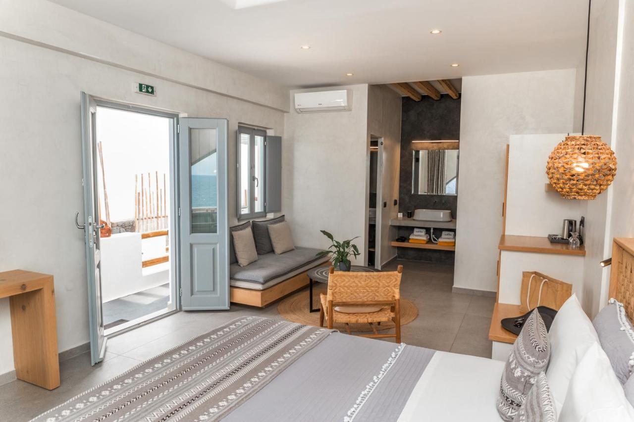 Almyra Oia Suites ภายนอก รูปภาพ