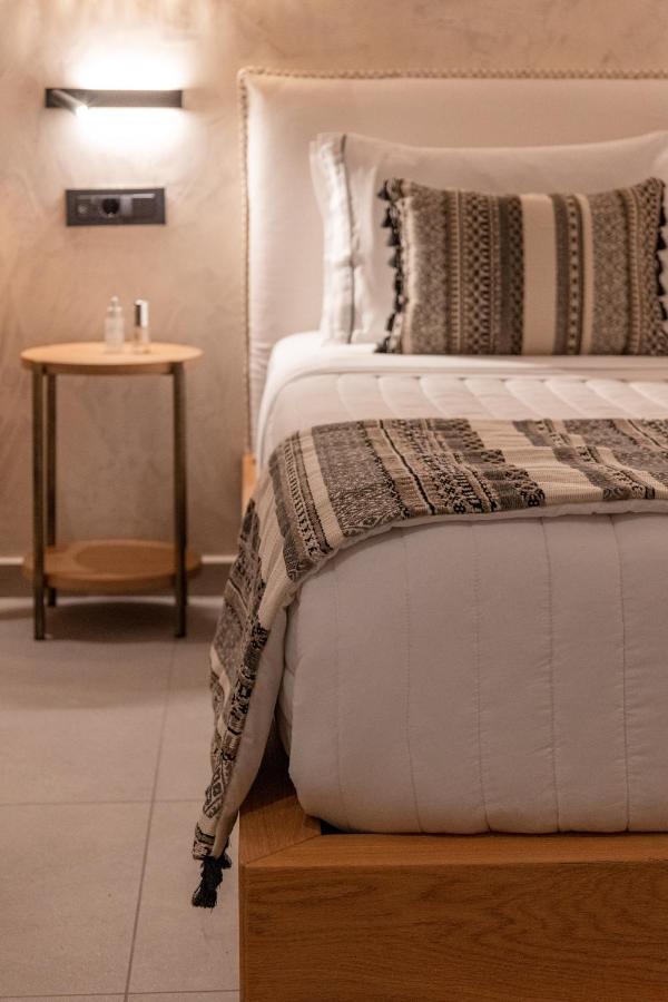 Almyra Oia Suites ภายนอก รูปภาพ