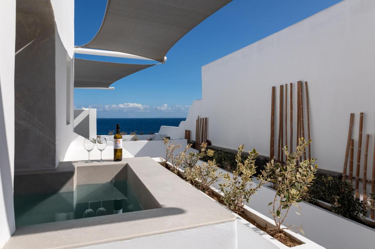 Almyra Oia Suites ภายนอก รูปภาพ