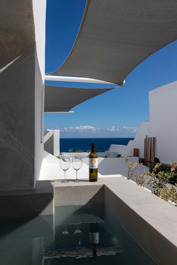 Almyra Oia Suites ภายนอก รูปภาพ