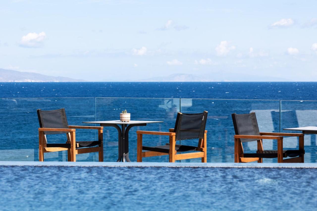 Almyra Oia Suites ภายนอก รูปภาพ