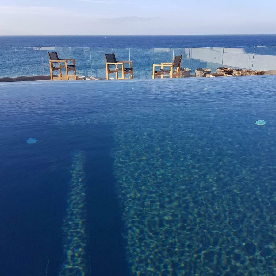 Almyra Oia Suites ภายนอก รูปภาพ