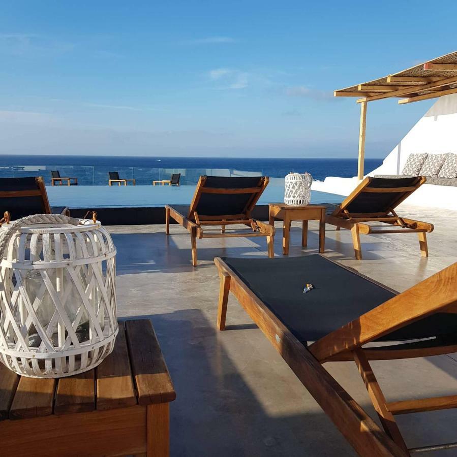 Almyra Oia Suites ภายนอก รูปภาพ